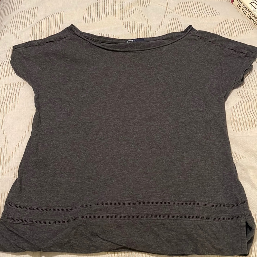 Gap shirt sleeved shirt